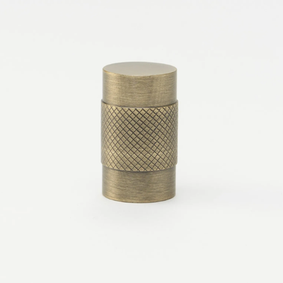 furniture-knob-lo-co-interiors-641731-rel31b9fd91.jpg